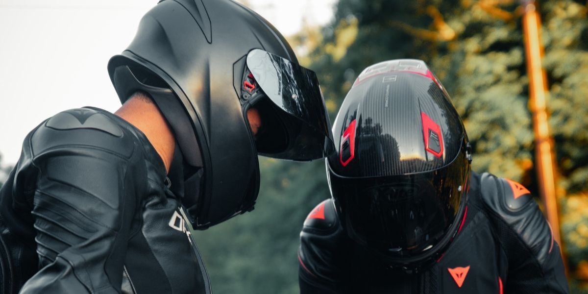 Motorcycle helmet cost - How much should I spend? (Definitive Guide