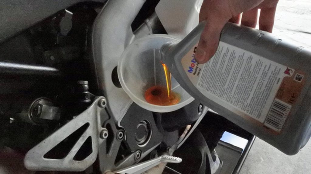 How to Change Motorcycle Oil? - Rev Corner